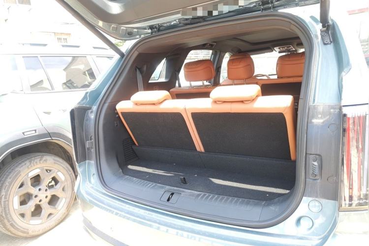 Used JETOUR X70L 2026 Model—2.0TD Automatic Flagship, 7-seater Trunk