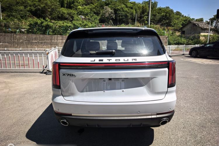 Used JETOUR X70L 2026 Model—1.5TD Dual-Clutch Comfort, 7-seater Exterior 4