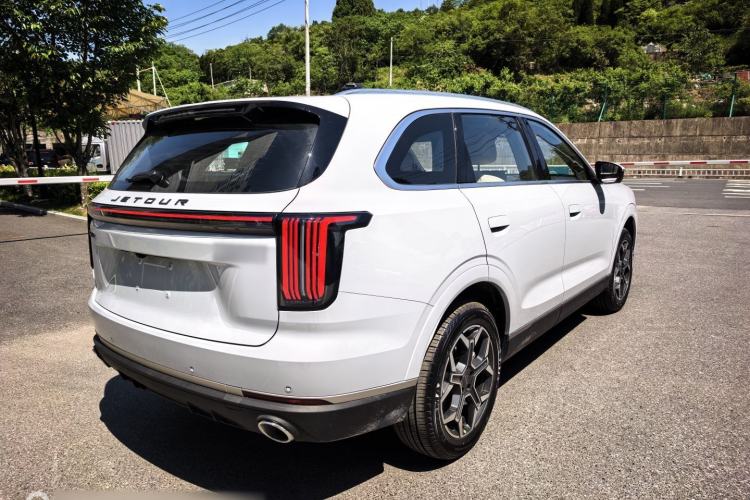 Used JETOUR X70L 2026 Model—1.5TD Dual-Clutch Comfort, 7-seater Exterior 5