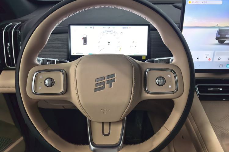 Used JETOUR X70L 2026 Model—1.5TD Dual-Clutch Comfort, 7-seater Steering Wheel