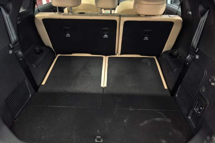 Used JETOUR X70L 2026 Model—1.5TD Dual-Clutch Comfort, 7-seater Trunk