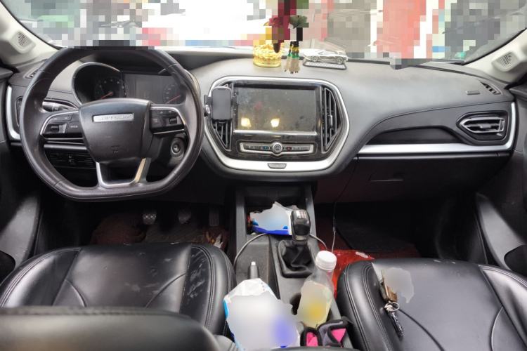 Used JETOUR X70M 2020 Revised 1.5T Manual Partner Version 6-Seater Center Console