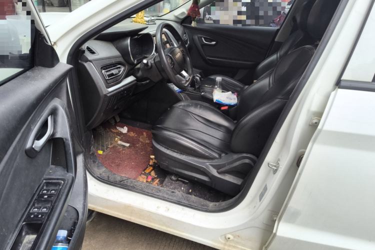 Used JETOUR X70M 2020 Revised 1.5T Manual Partner Version 6-Seater Driver Seat