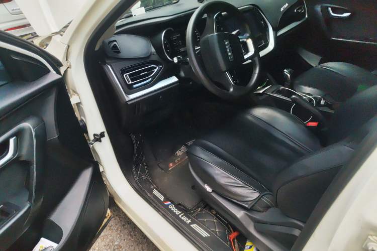 Used JETOUR X70M 2020 Revised 1.5T Manual Partner Version 6-Seater Driver Seat