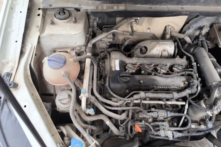 Used JETOUR X70M 2020 Revised 1.5T Manual Partner Version 6-Seater Engine Bay Right