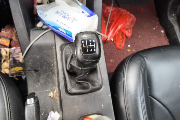Used JETOUR X70M 2020 Revised 1.5T Manual Partner Version 6-Seater Gear Lever