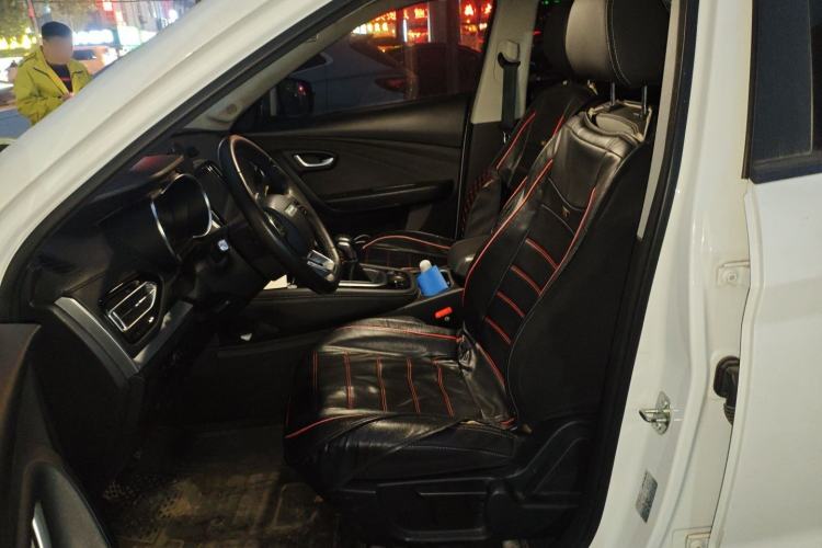 Used JETOUR X70M 2020 Revised 1.5T Manual Travel Companion Version 5 Seats Left Front Seat