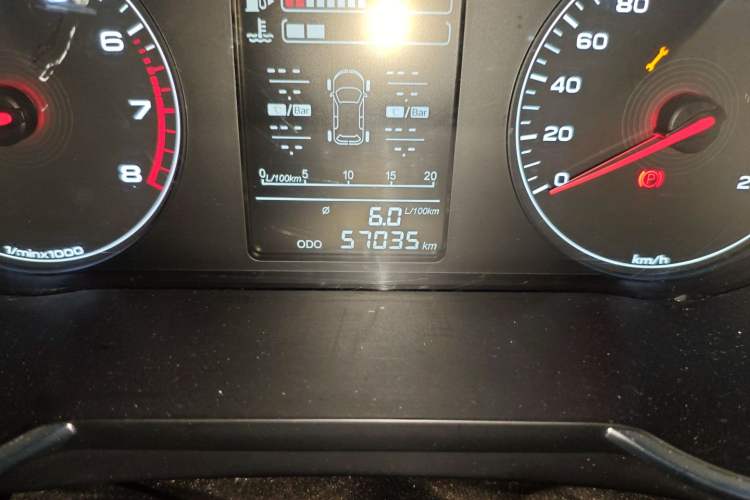 Used JETOUR X70M 2020 Revised 1.5T Manual Travel Companion Version 5 Seats Odometer Close Up