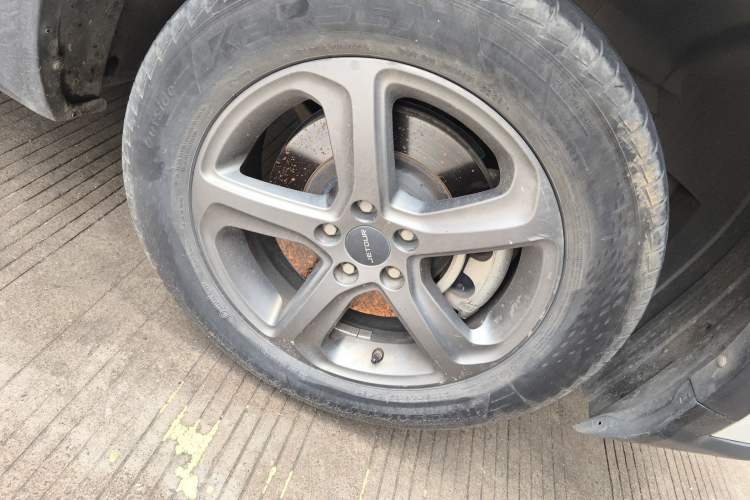 Used JETOUR X70M 2020 Revised 1.5T Manual Partner Version 6-Seater Right Front Wheel Hub