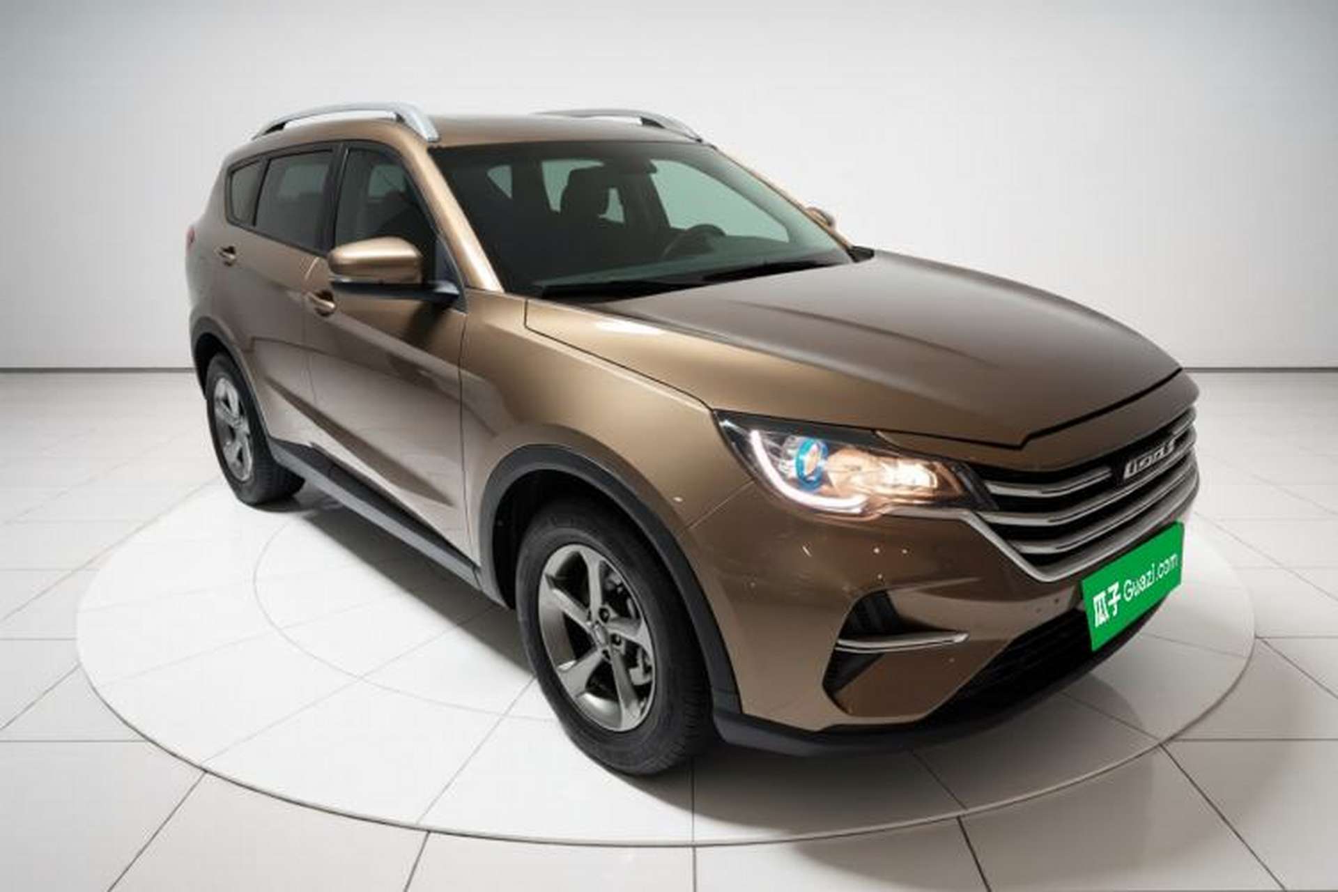 Used JETOUR X70M 2020 1.5T DCT Companion Version Exterior 1