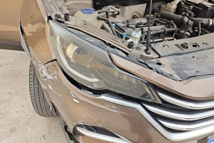 Used JETOUR X70M 2020 1.5T Manual Partner Model Right Front Headlight