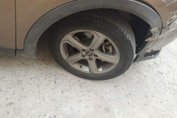 Used JETOUR X70M 2020 1.5T Manual Partner Model Right Front Wheel Hub