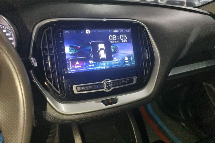Used JETOUR X70M 2020 Revised 1.5T Manual Partner Version 5-Seater Audio And AC Panel