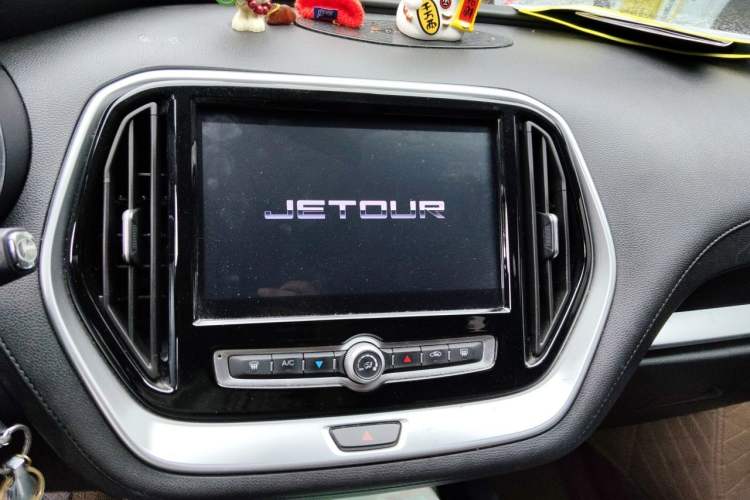 Used JETOUR X70M 2020 1.5T Manual Travel Companion Model Audio And AC Panel