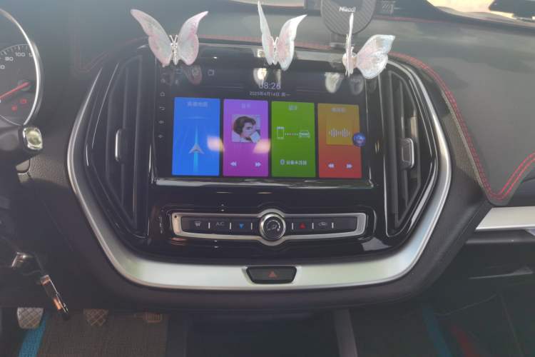 Used JETOUR X70M 2020 1.5T Manual Partner Model Audio And AC Panel
