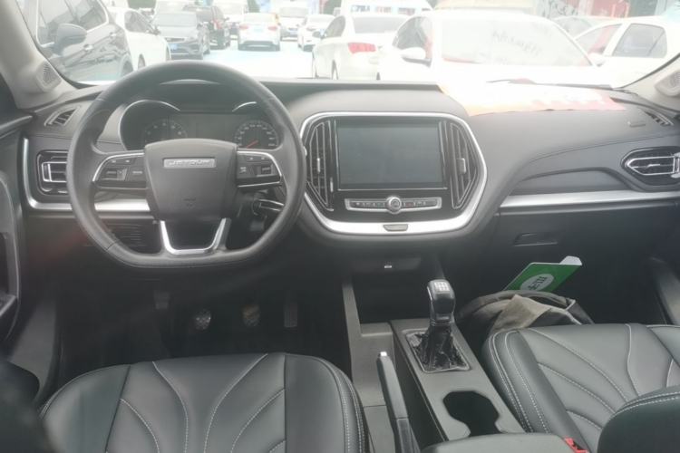Used JETOUR X70M 2020 1.5T Manual Partner Model Center Console