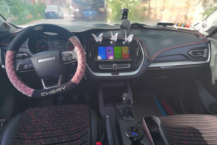 Used JETOUR X70M 2020 1.5T Manual Partner Model Center Console