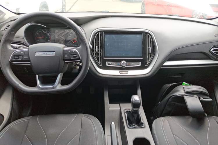 Used JETOUR X70M 2020 1.5T Manual Partner Model Center Console