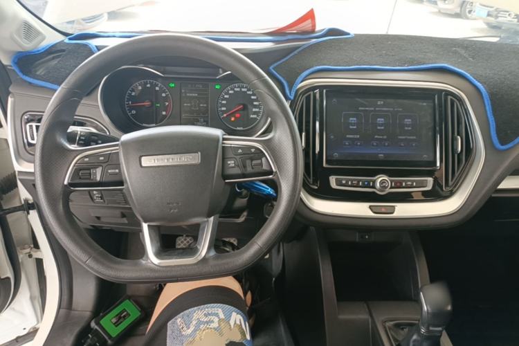 Used JETOUR X70M 2020 1.5T Manual Partner Model Center Console
