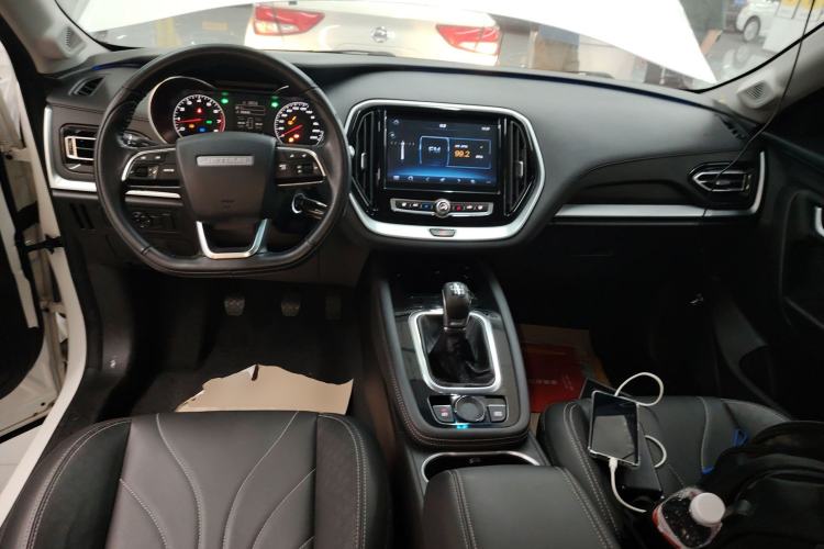 Used JETOUR X70M 2020 Revised 1.5T Manual Travel Companion Version 5 Seats Center Console