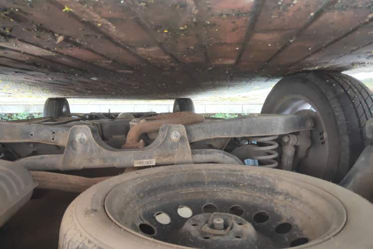 Used JETOUR X70M 2020 1.5T Manual Partner Model Chassis Rear