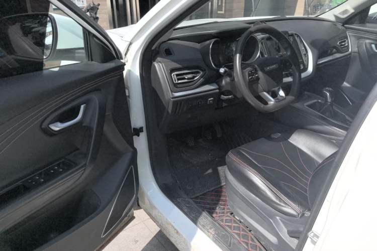 Used JETOUR X70M 2020 Revised 1.5T Manual Travel Companion Version 5 Seats Driver Seat