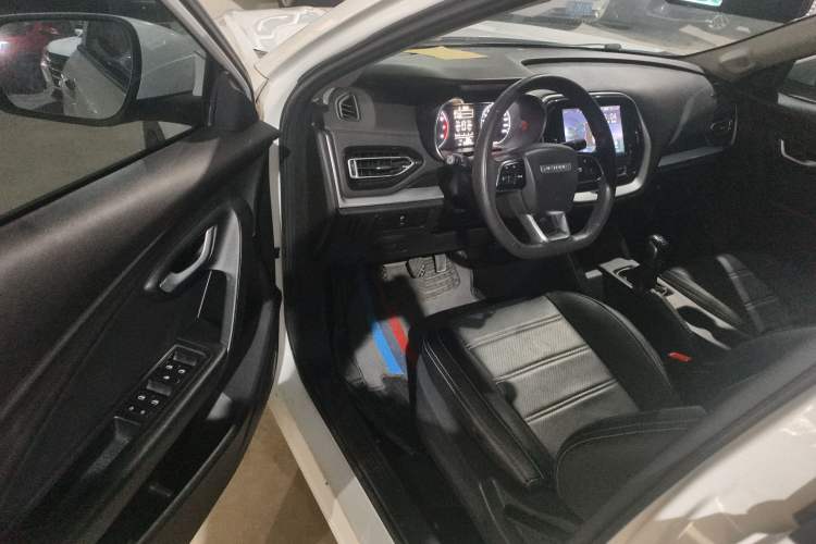 Used JETOUR X70M 2020 Revised 1.5T Manual Partner Version 5-Seater Driver Seat