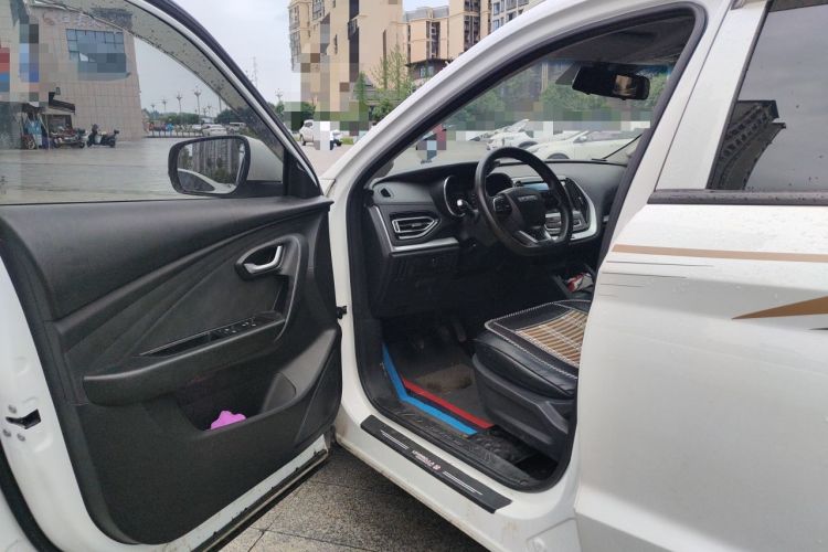 Used JETOUR X70M 2020 1.5T Manual Value-Packed 7-Seater Driver Seat