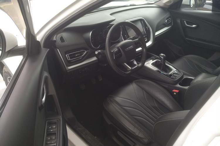 Used JETOUR X70M 2020 1.5T Manual Travel Companion Model Driver Seat