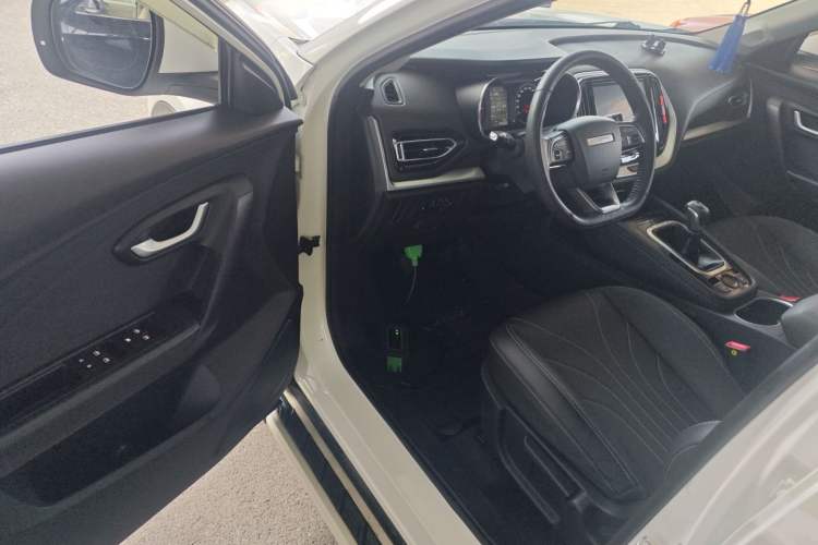 Used JETOUR X70M 2020 Revised Version 1.5T Manual - Travel Companion Type 6 Seats Driver Seat