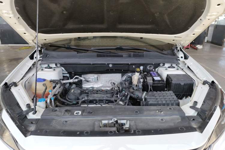 Used JETOUR X70M 2020 Revised Version 1.5T DCT Companion Edition 5 Seats Engine Bay