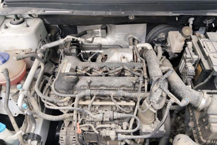 Used JETOUR X70M 2020 1.5T Manual Travel Companion Model Engine Bay
