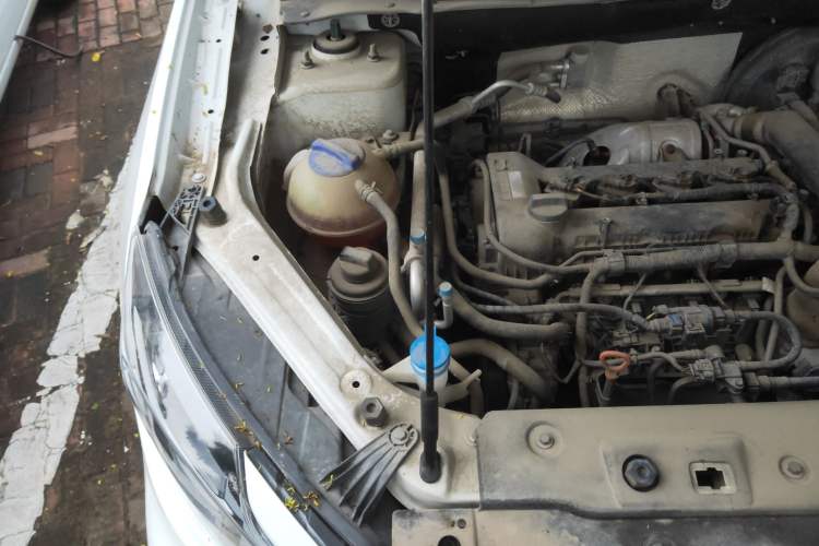 Used JETOUR X70M 2020 1.5T Manual Partner Model Engine Bay Right