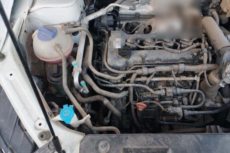 Used JETOUR X70M 2020 Revised 1.5T Manual Partner Version 5-Seater Engine Bay Right