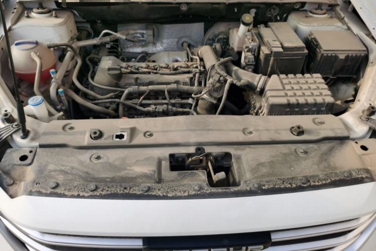 Used JETOUR X70M 2020 Revised Version 1.5T Manual - Travel Companion Type 6 Seats Engine Bay