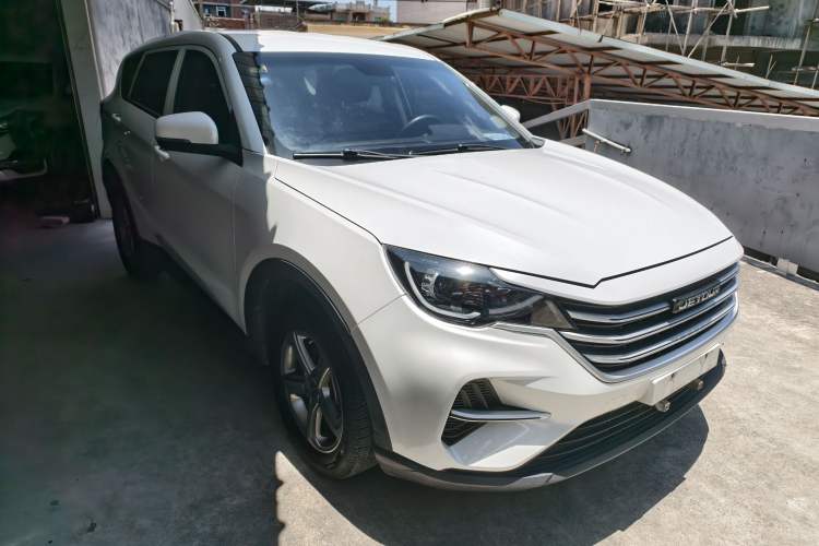 Used JETOUR X70M 2020 Revised 1.5T Manual Partner Version 5-Seater Exterior 2