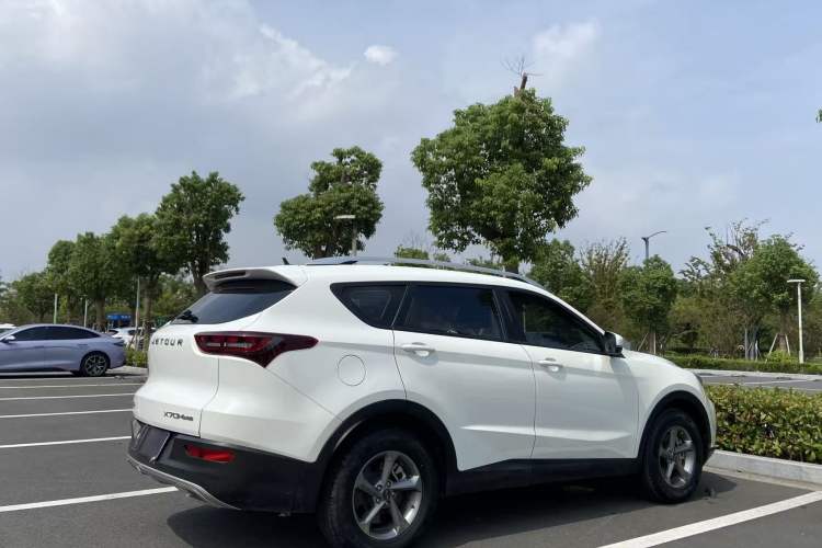 Used JETOUR X70M 2020 1.5T Manual Travel Companion Model Exterior 4