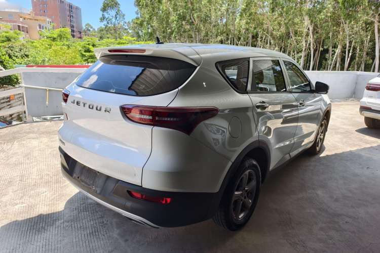 Used JETOUR X70M 2020 Revised 1.5T Manual Partner Version 5-Seater Exterior 5