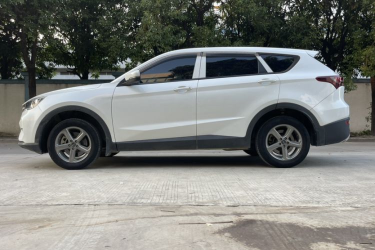 Used JETOUR X70M 2020 Revised 1.5T Manual Partner Version 6-Seater Exterior 8