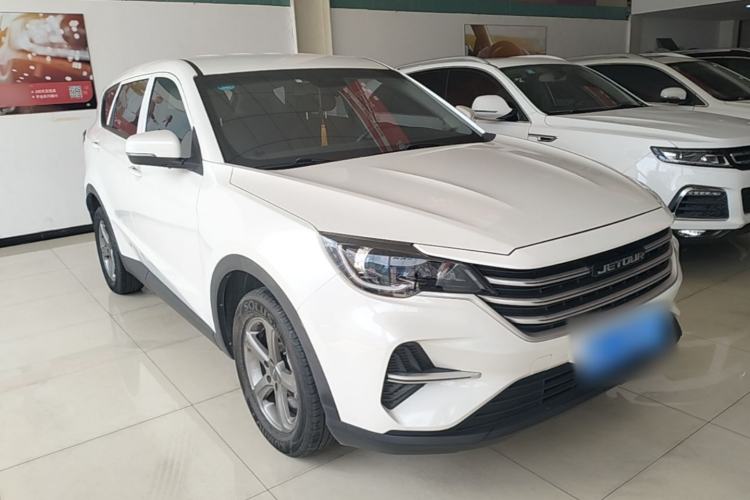 Used JETOUR X70M 2020 Revised 1.5T Manual Partner Version 7-Seater Front Right 45 Deg