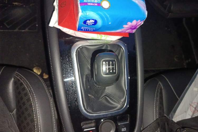Used JETOUR X70M 2020 1.5T Manual Travel Companion Model Gear Lever