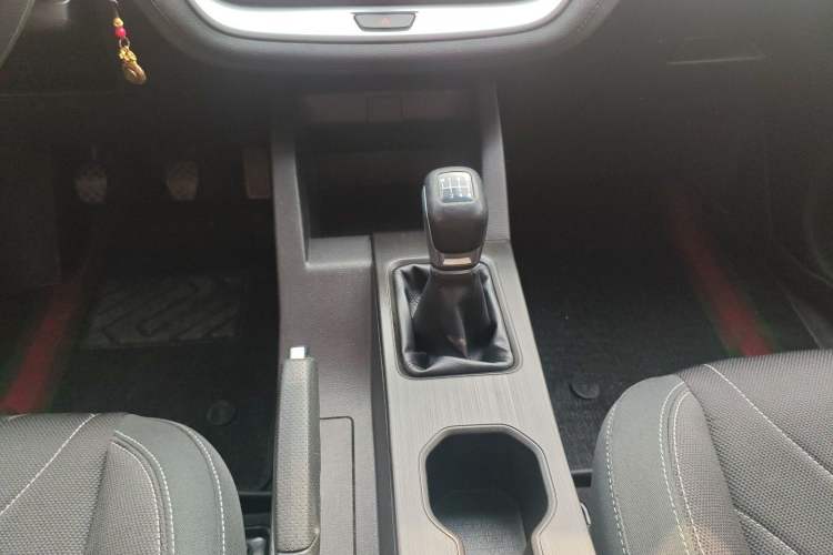 Used JETOUR X70M 2020 Revised 1.5T Manual Partner Version 5-Seater Gear Lever