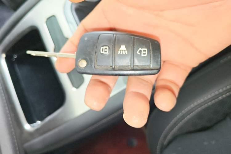 Used JETOUR X70M 2020 1.5T Manual Travel Companion Model Interior 1