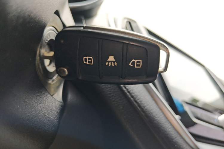 Used JETOUR X70M 2020 1.5T Manual Partner Model Interior 1