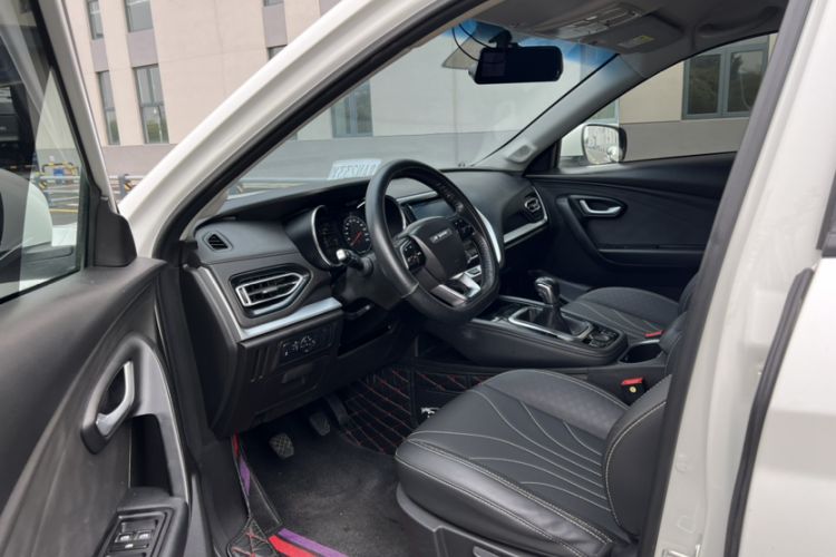 Used JETOUR X70M 2020 Revised 1.5T Manual Travel Companion Version 5 Seats Interior 2
