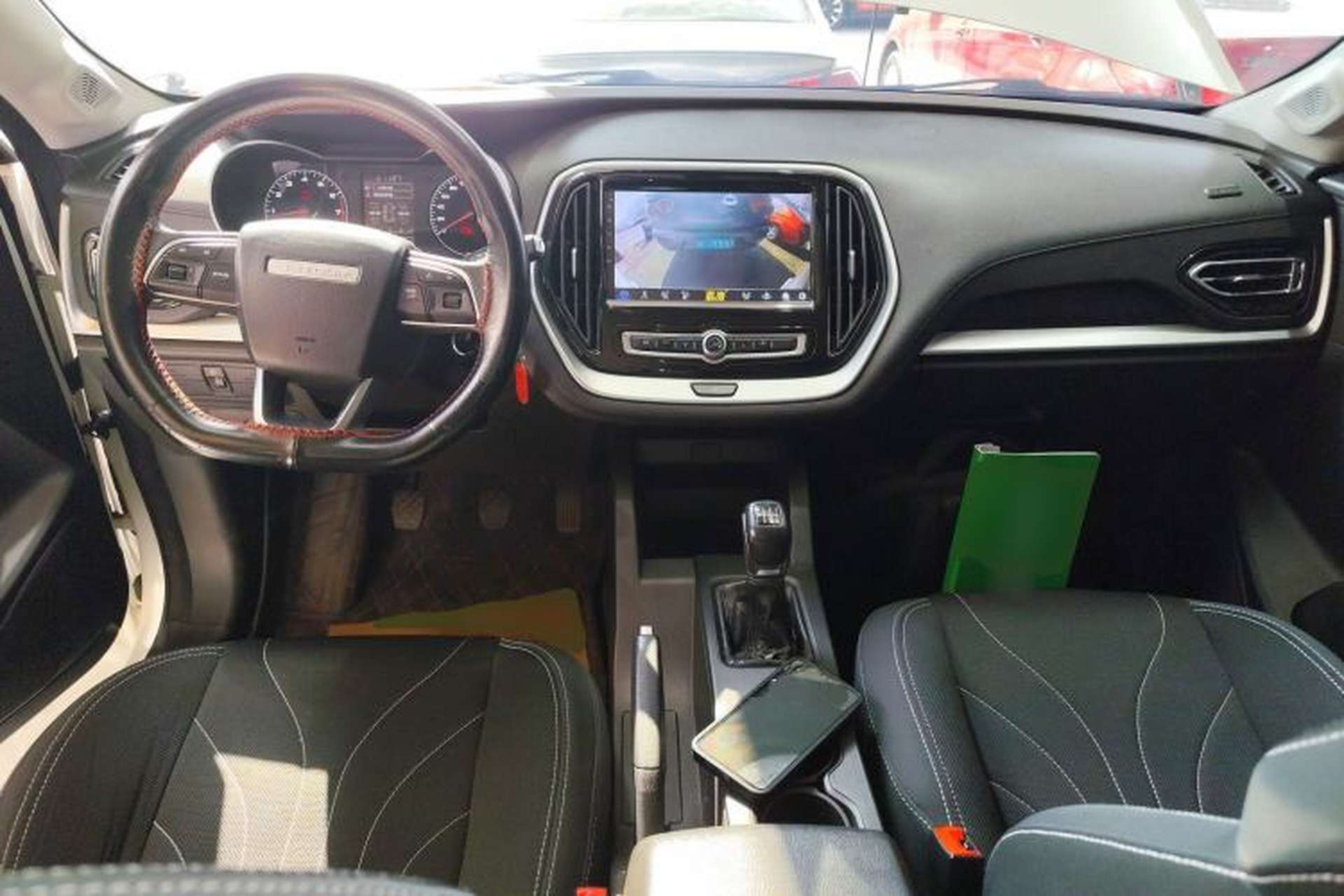 Used JETOUR X70M 2020 Revised 1.5T Manual Partner Version 7-Seater Interior 2
