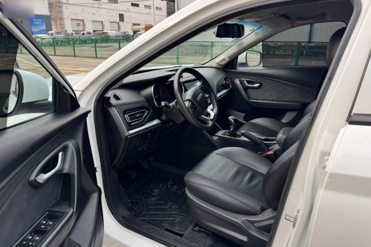 Used JETOUR X70M 2020 1.5T Manual Partner Model Interior 2