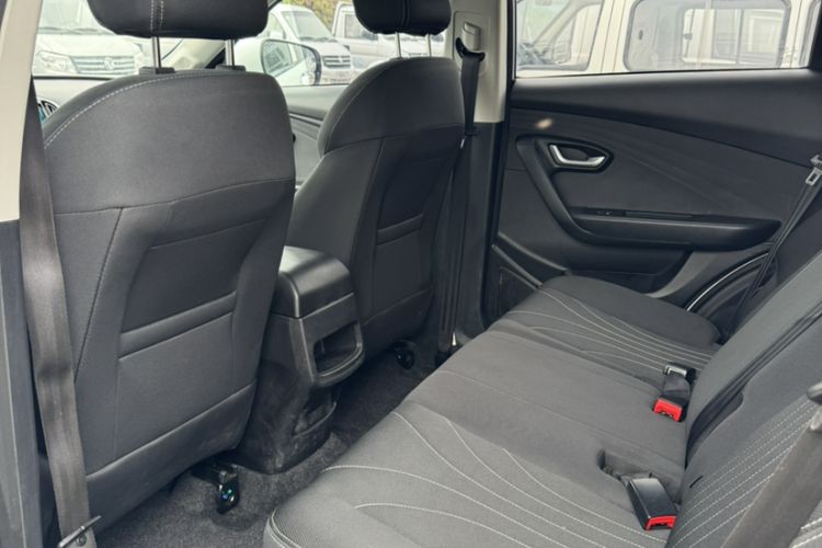 Used JETOUR X70M 2020 1.5T Manual Partner Model Interior 3