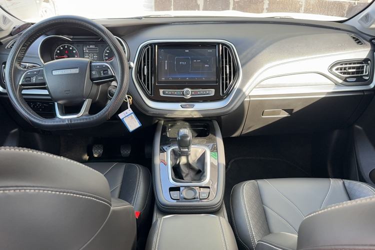 Used JETOUR X70M 2020 Restyled 1.5T Manual Travel Companion Version 7 Seats Interior 3