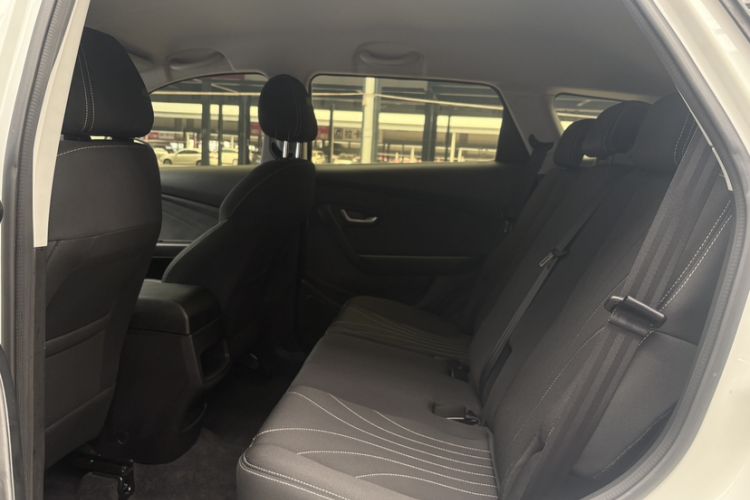 Used JETOUR X70M 2020 Revised 1.5T Manual Partner Version 5-Seater Interior 3